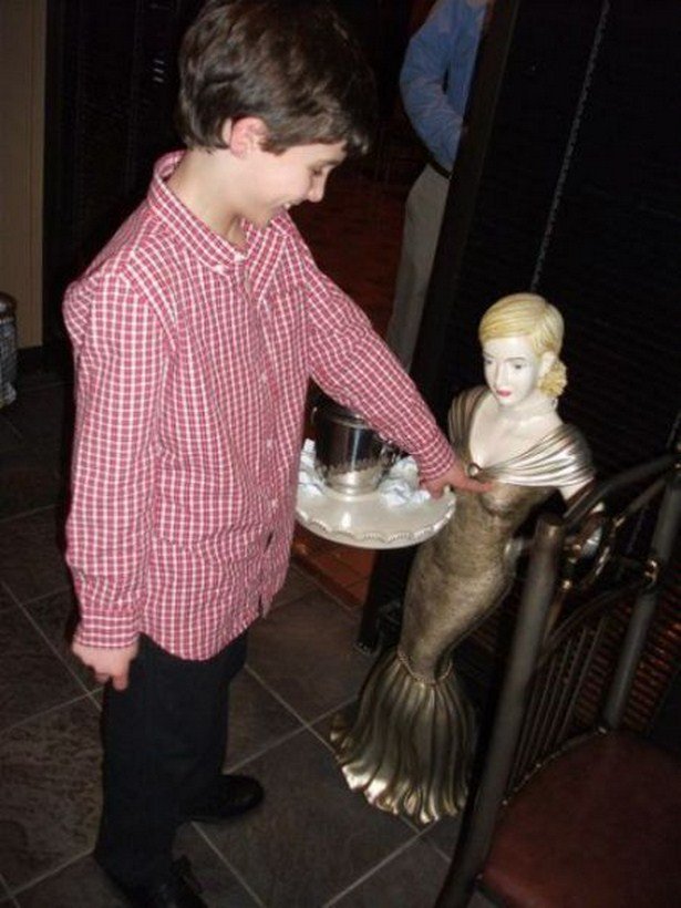 Odd Finds And Situations (19 pics)