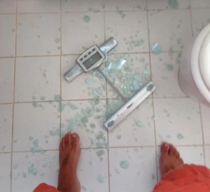 Bad Days Happen (19 pics)