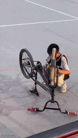 Acid GIFs, September 25 (25 gifs) Acid GIFs, September 25 (25 gifs)