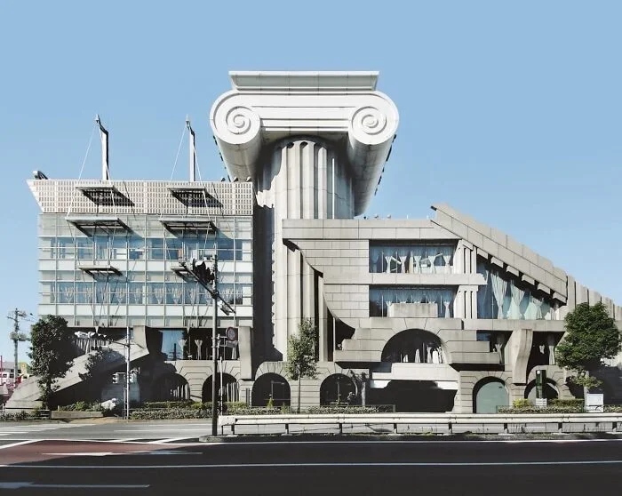 Strange Buildings (24 pics)