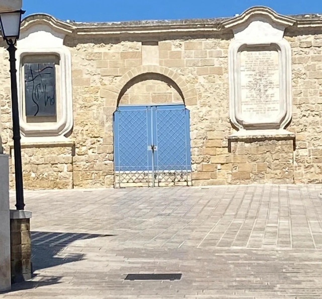 Optical Illusions (15 pics)