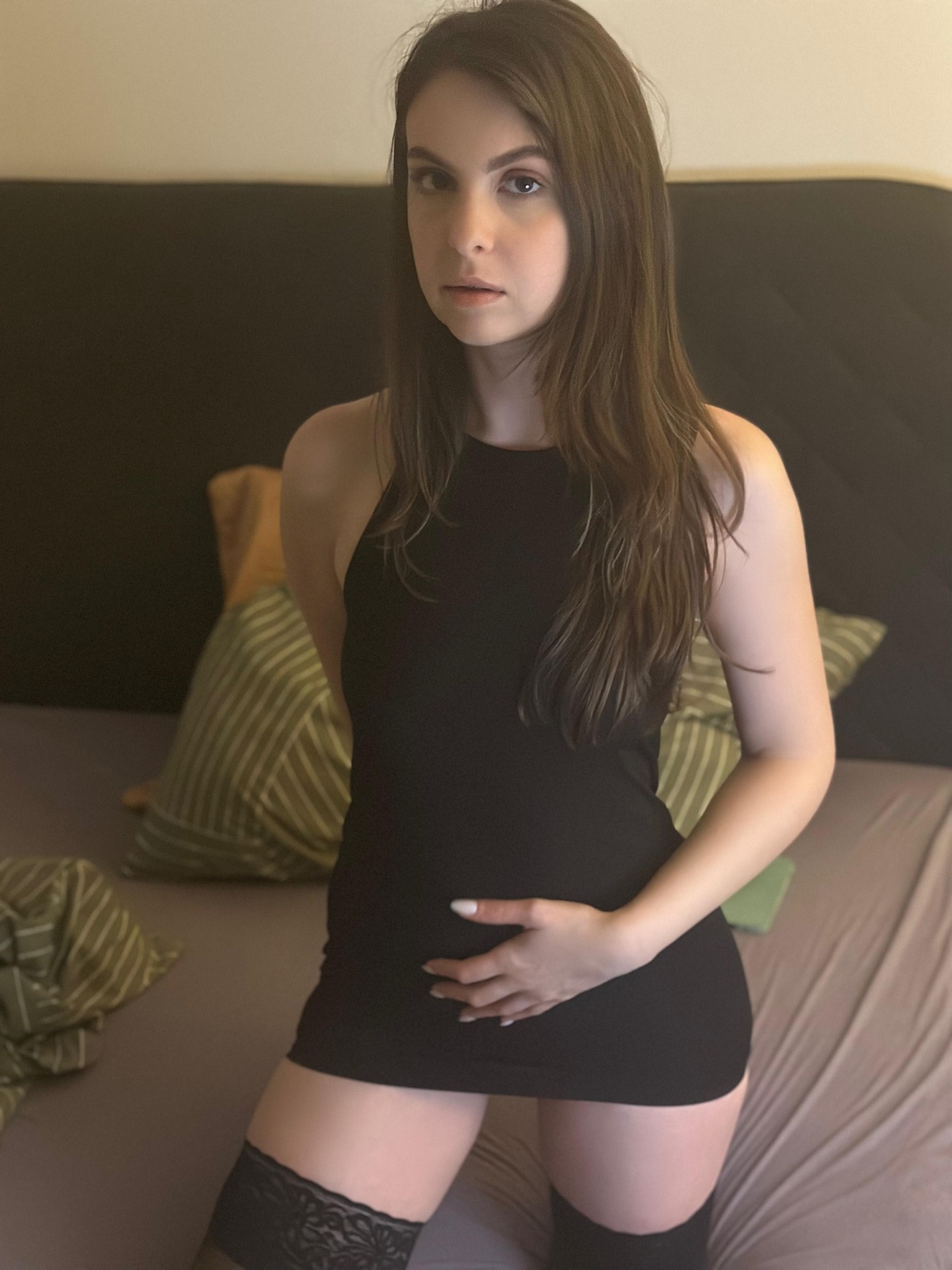Girls In Dresses (23 pics)