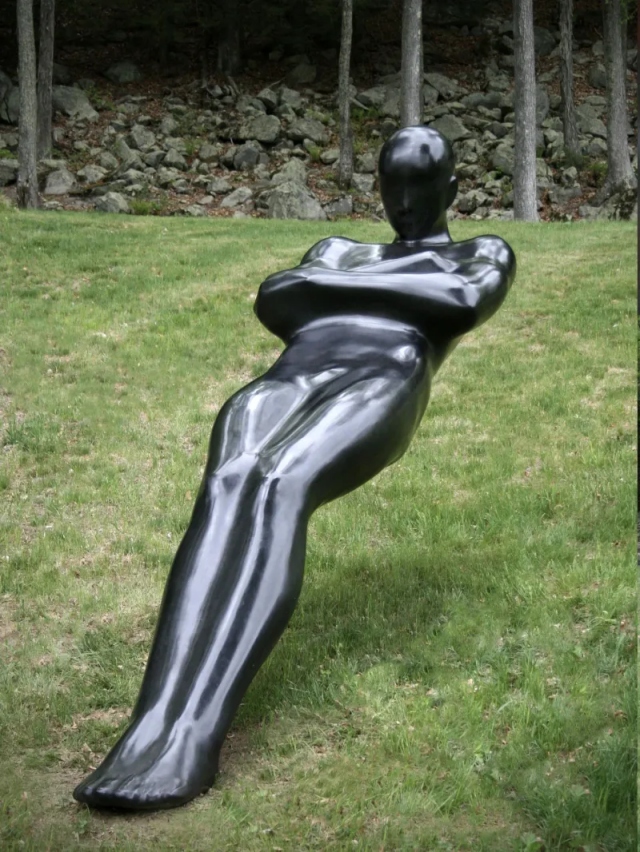 Strange Statues (15 pics)