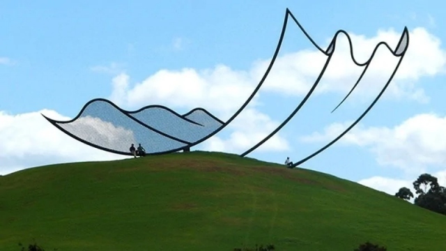 Strange Statues (15 pics)