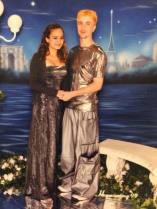 People Share Their Awkward Photos From The Past (21 pics)
