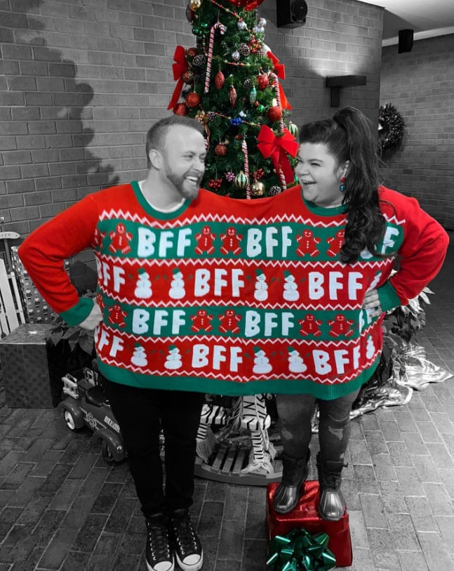 Ugly Sweaters (16 pics) Ugly Sweaters (16 pics)