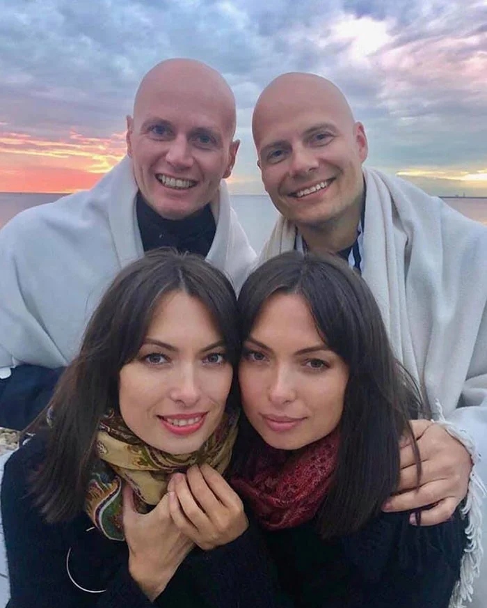 They Met Their Doubles (25 pics) They Met Their Doubles (25 pics)