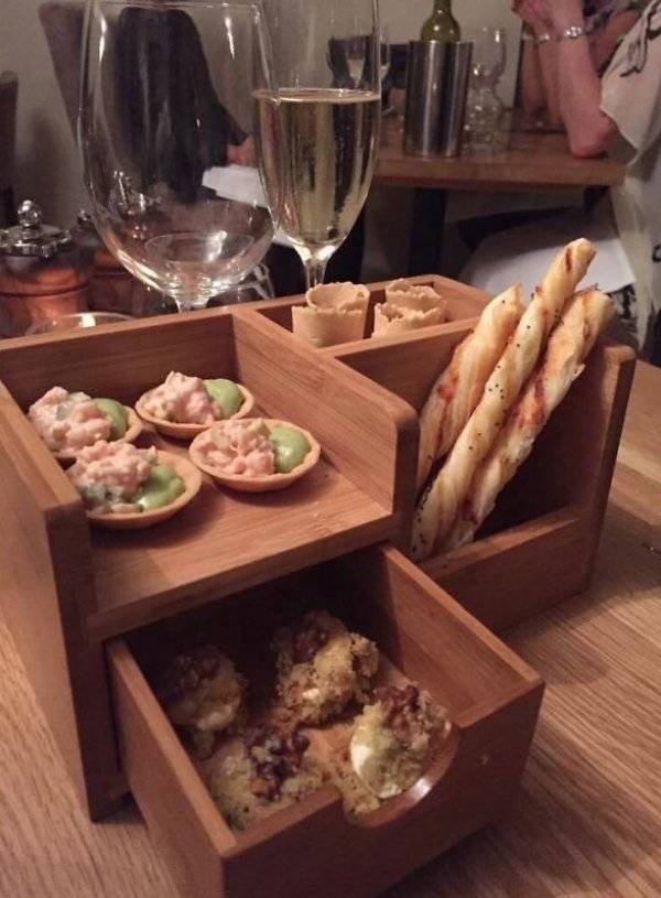 Weird Food Serving (22 pics)