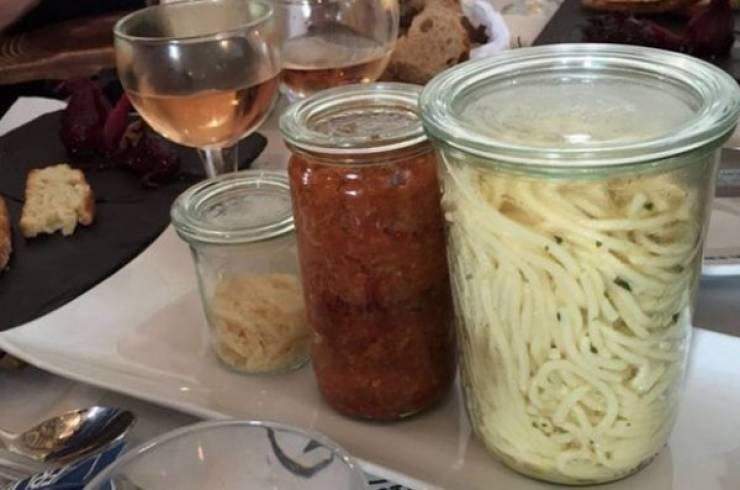 Weird Food Serving (22 pics)