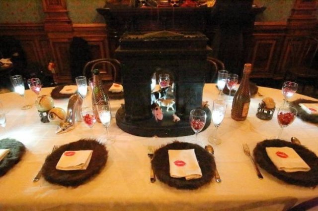 Weird Food Serving (22 pics)