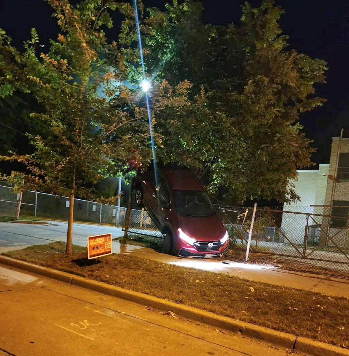 Bad Days Happen (26 pics)