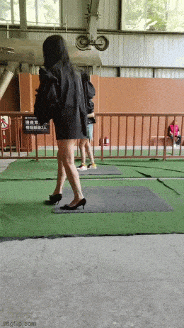 Acid GIFs, October 1 (25 gifs) Acid GIFs, October 1 (25 gifs)