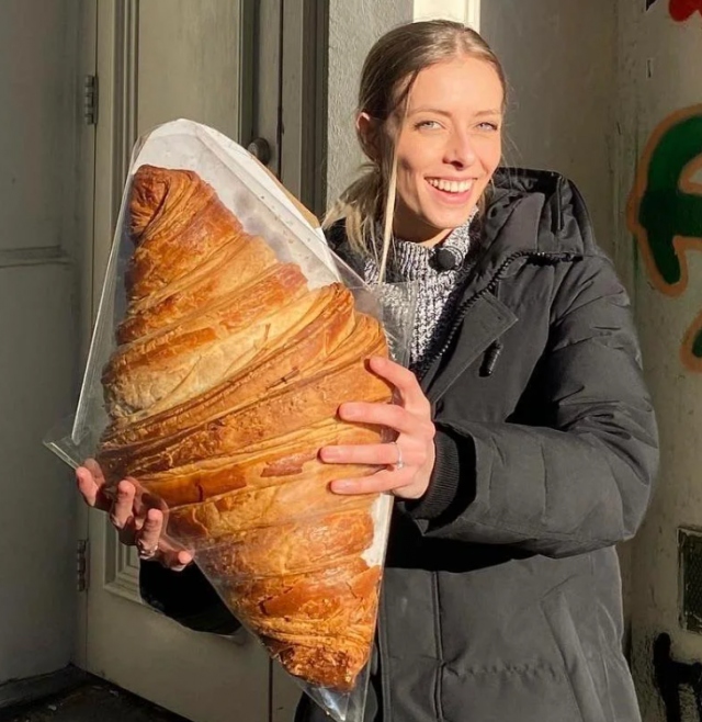 Giant Things (15 pics)