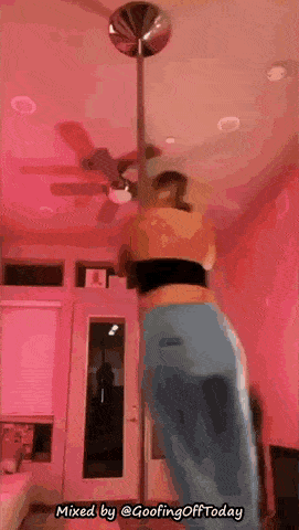 1759439979_18.gif