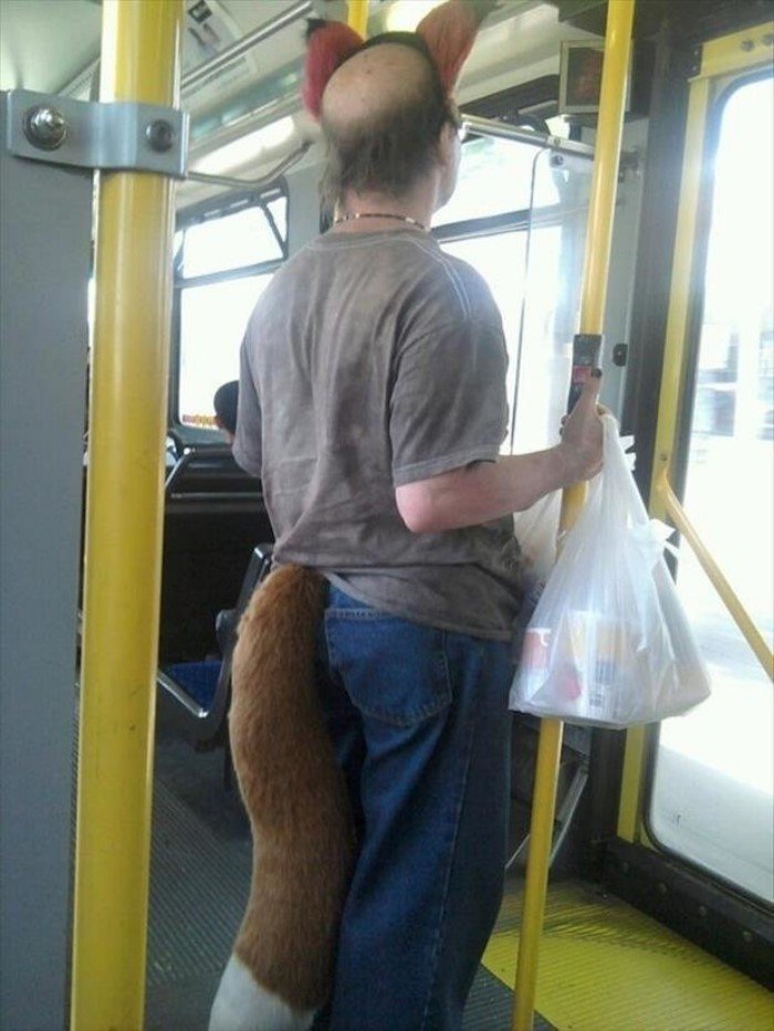 Strange People On Public Transport (19 pics)