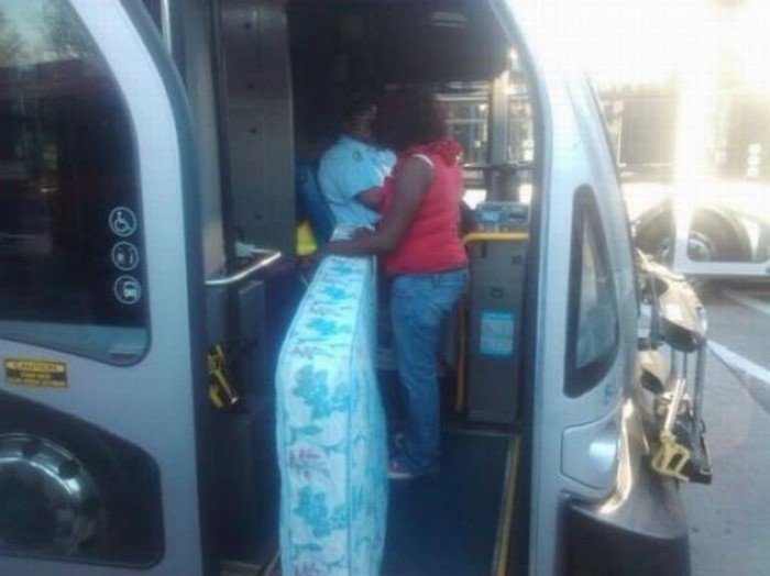 Strange People On Public Transport (19 pics)
