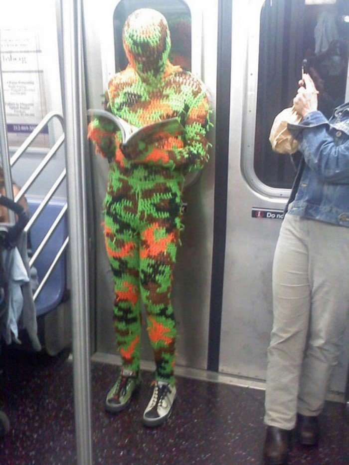 Strange People On Public Transport (19 pics)