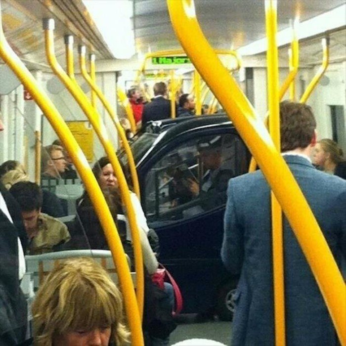 Strange People On Public Transport (19 pics)