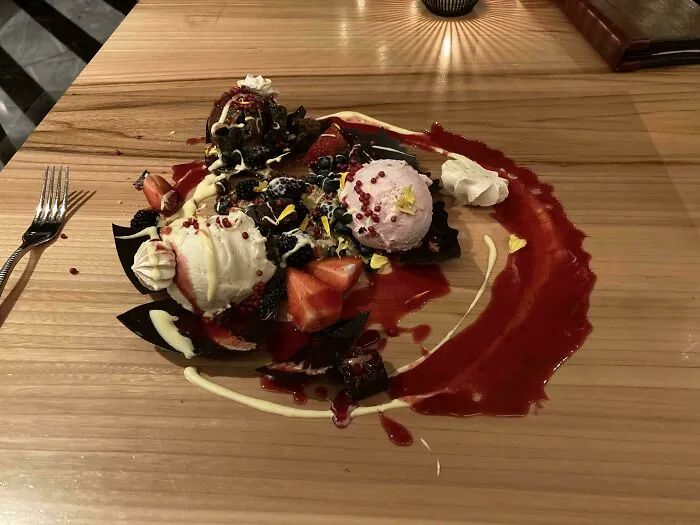 Weird Food Serving (22 pics)