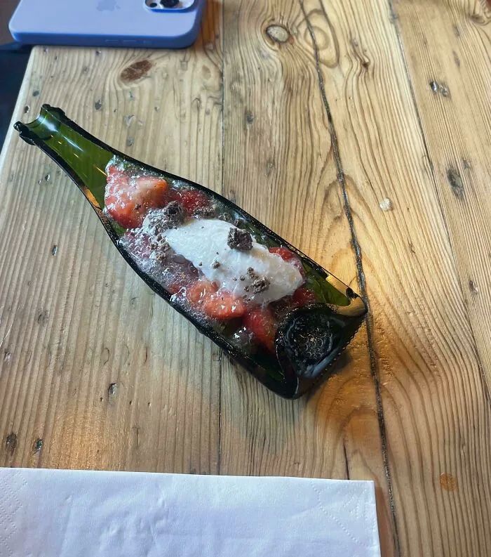 Weird Food Serving (22 pics)