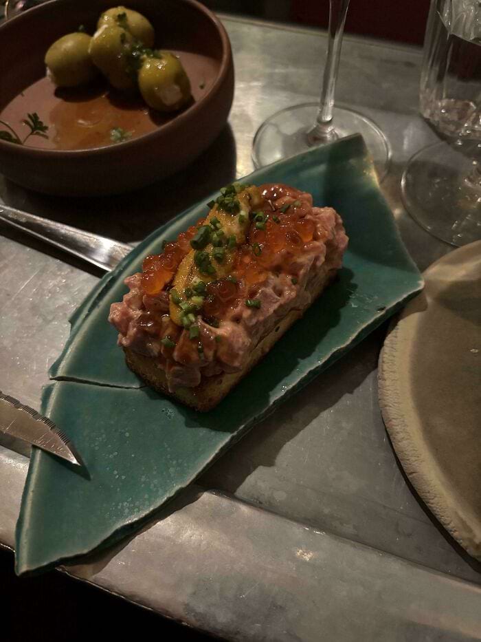 Weird Food Serving (22 pics)
