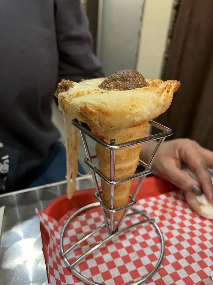 Weird Food Serving (22 pics)