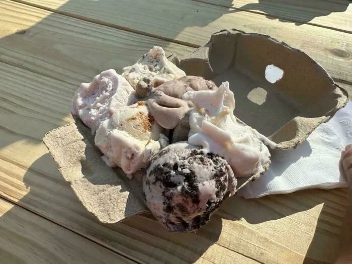 Weird Food Serving (22 pics)