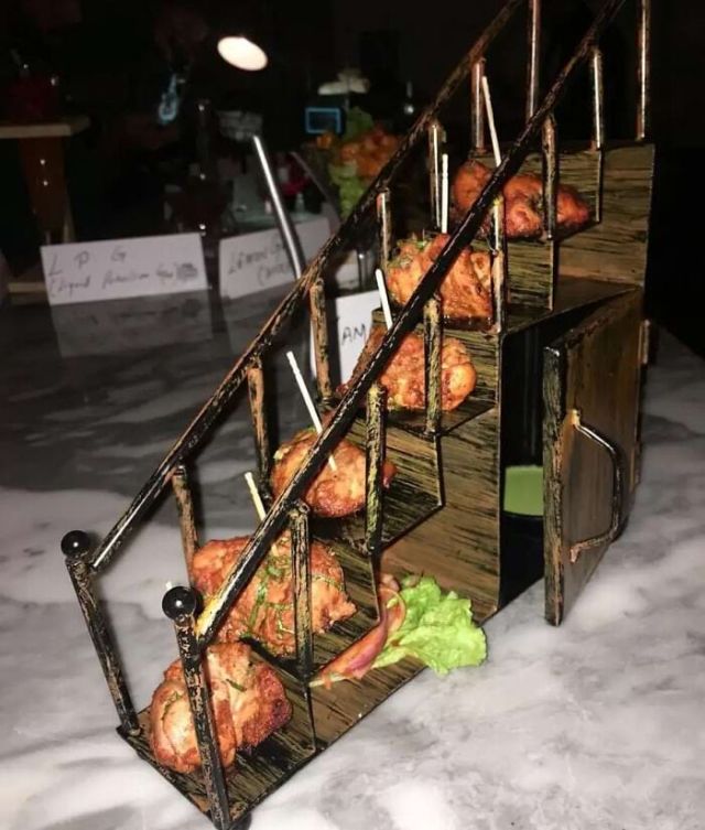 Weird Food Serving (22 pics)