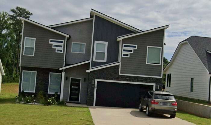 Strange Constructions (18 pics)