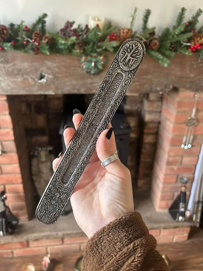 Cool Finds In Old Houses (19 pics)