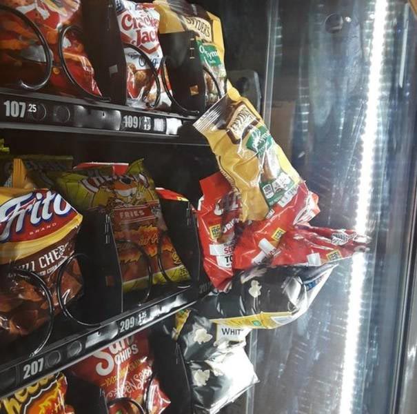 Bad Days Happen (25 pics)