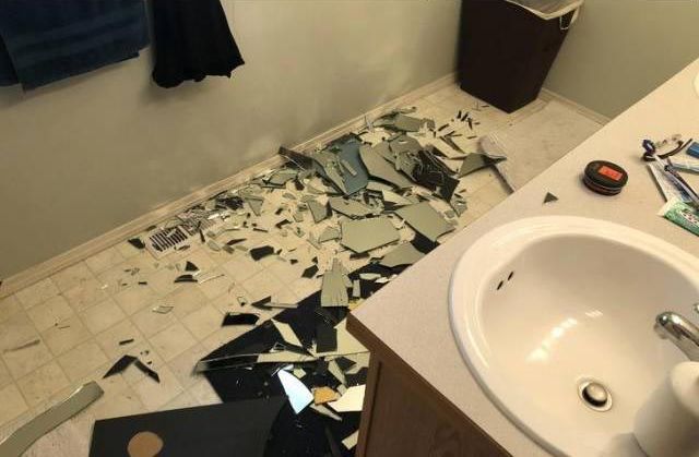 Bad Days Happen (25 pics)