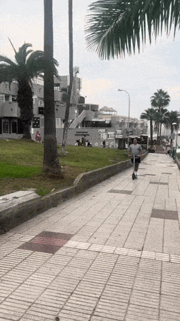 Acid GIFs, October 10 (25 gifs) Acid GIFs, October 10 (25 gifs)