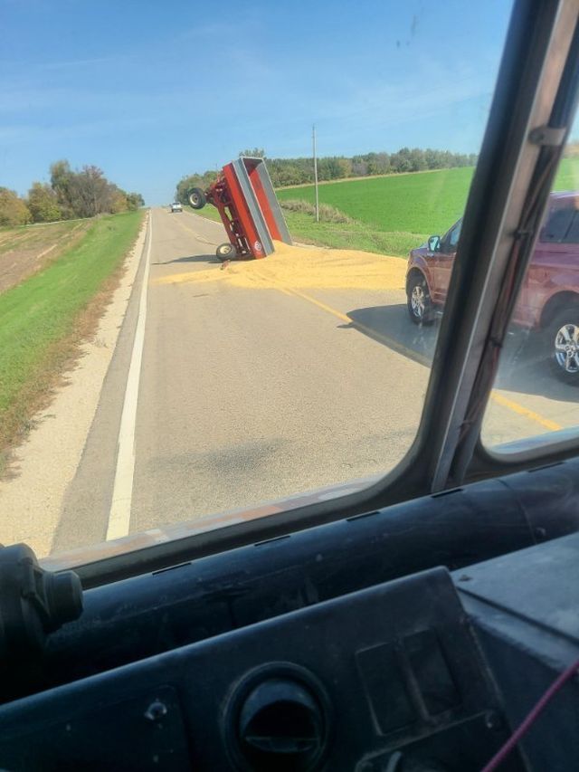 Bad Days Happen (24 pics)