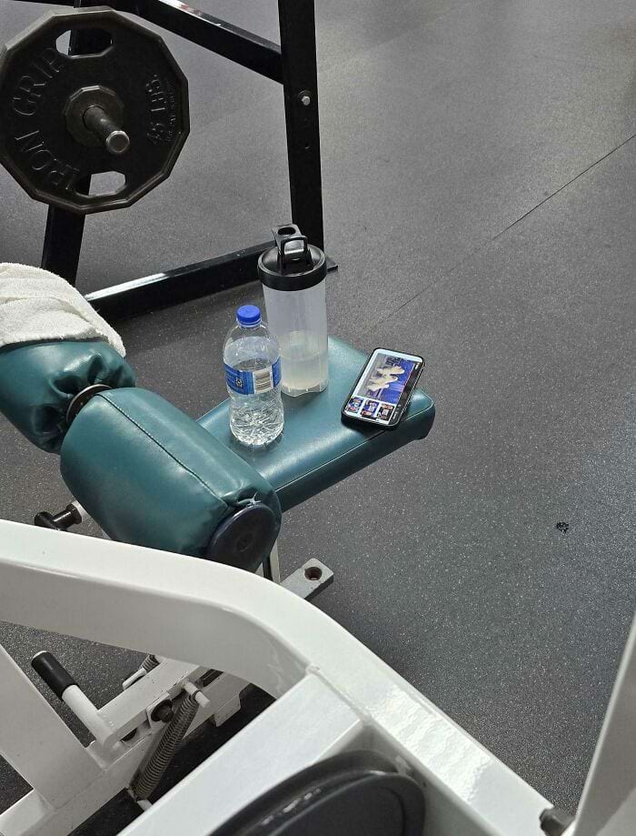 Annoying Situations (15 pics)
