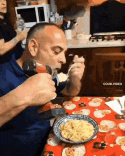 Acid GIFs, October 14 (25 gifs) Acid GIFs, October 14 (25 gifs)