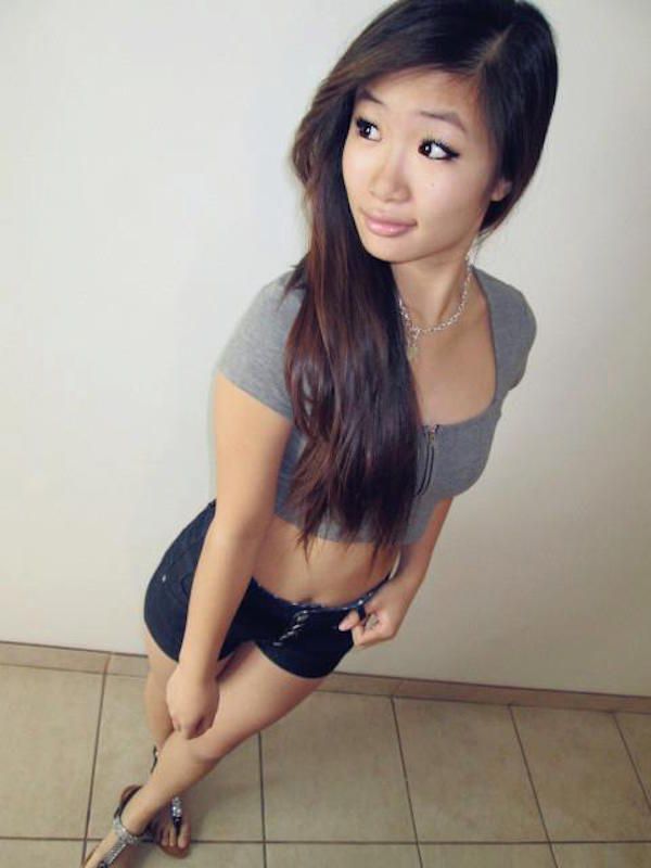 Asian Girls (27 pics)