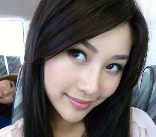 Asian Girls (27 pics)