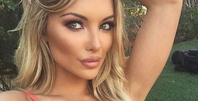 Busty Girls (23 pics)
