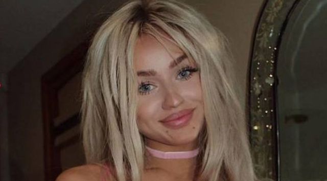 Hot Girls (36 pics)