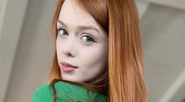 Redhead Girls (23 pics)