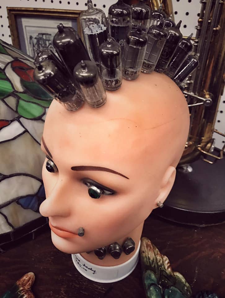 Hilarious Finds In Thrift Shops (18 pics)
