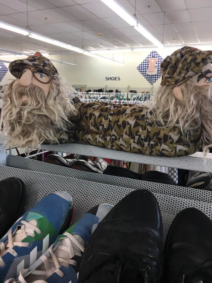 Hilarious Finds In Thrift Shops (18 pics)
