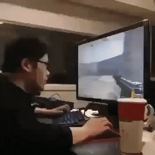 Acid GIFs, October 20 (25 gifs) Acid GIFs, October 20 (25 gifs)