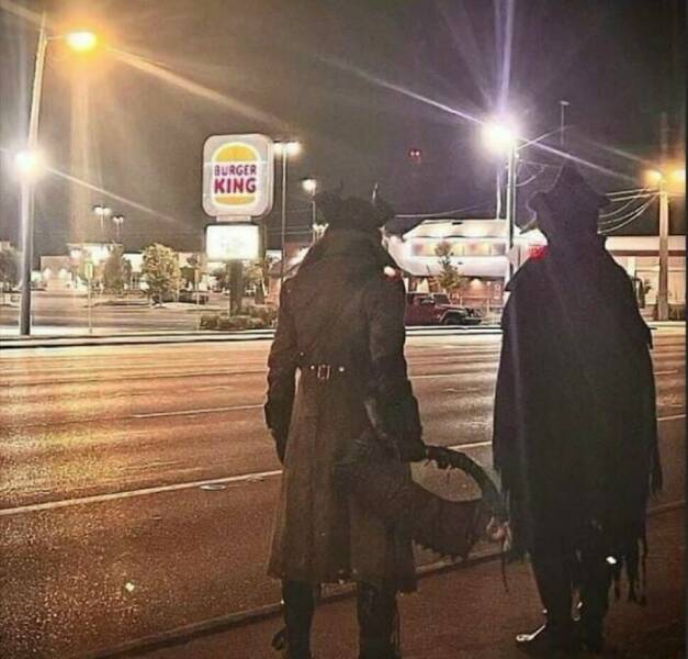 Strange Finds And Situations (23 pics)