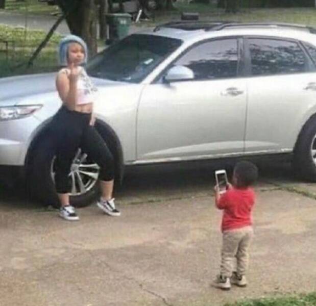 Strange Finds And Situations (23 pics)