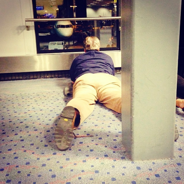 Terrible Fellow Travelers (23 pics)