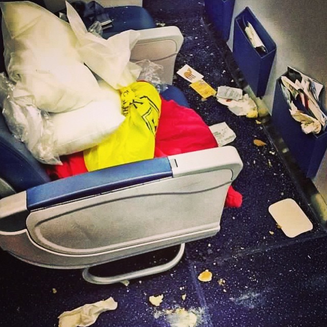 Terrible Fellow Travelers (23 pics)