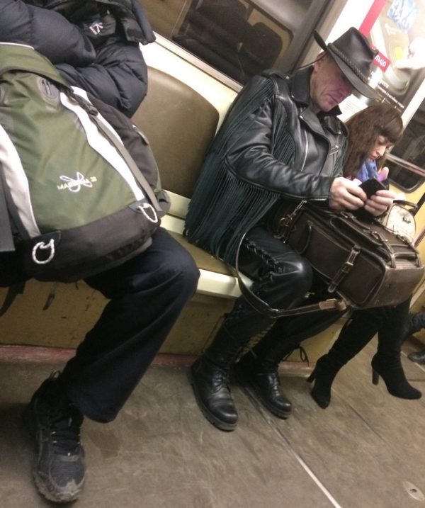 Strange People In The Subway (20 pics)