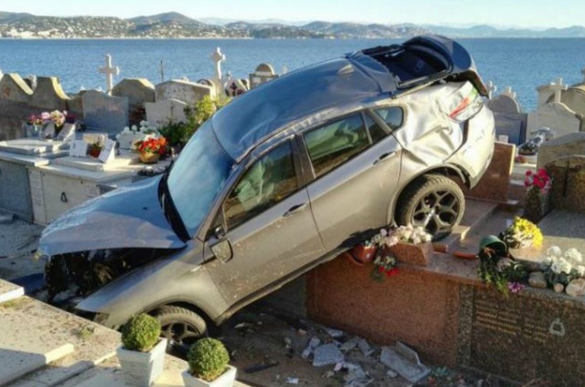 They Don't Care About Safety (23 pics)